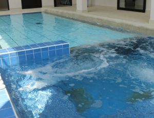 Movable Swimming Pool Floors for rehabilitation pools | EWAC Medical